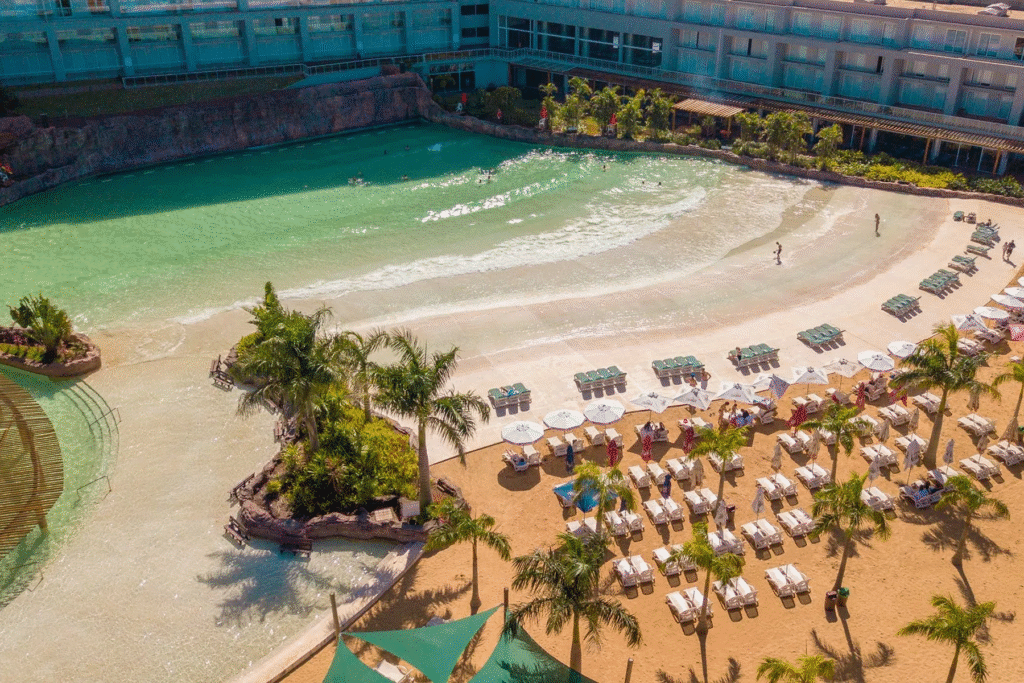 Mabu_resort_ondas_artificais