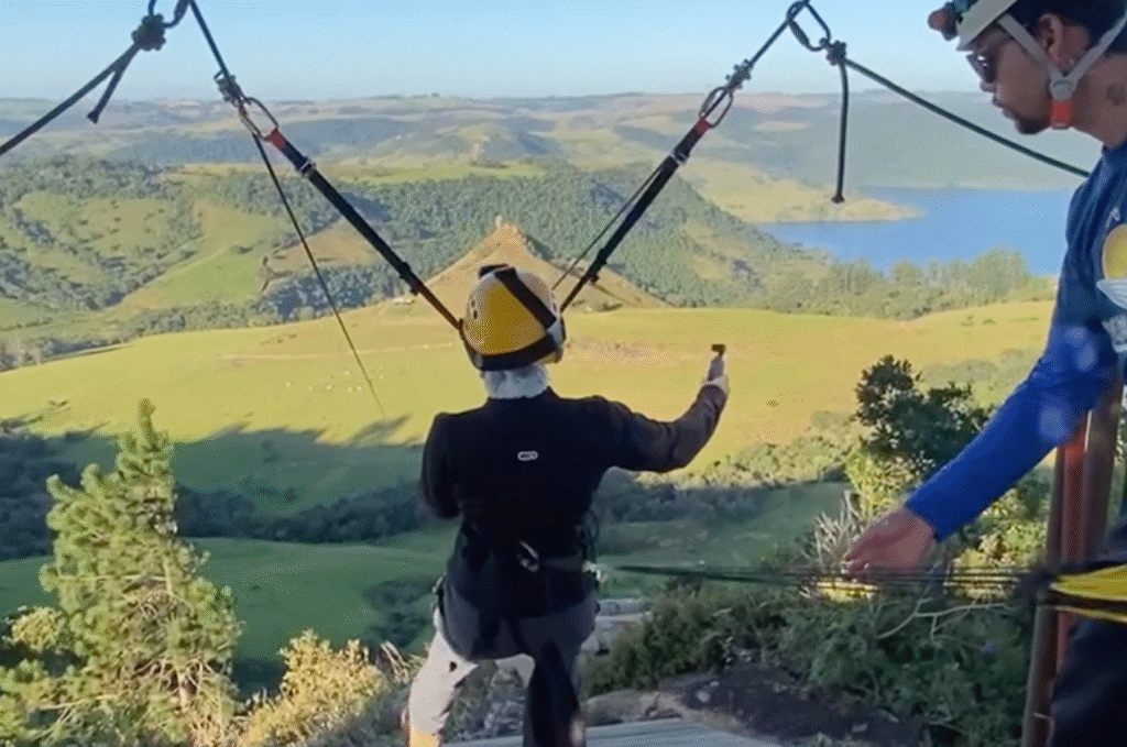 Maior tirolesa do Paraná fica em Ribeirão Claro. Foto: Adalmir Lemos