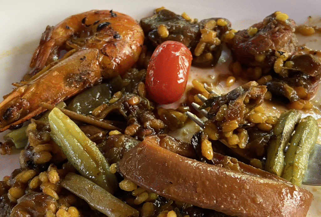 Gastronomia requintada no Restaurante Fim da Trilha, na Ilha do Mel.